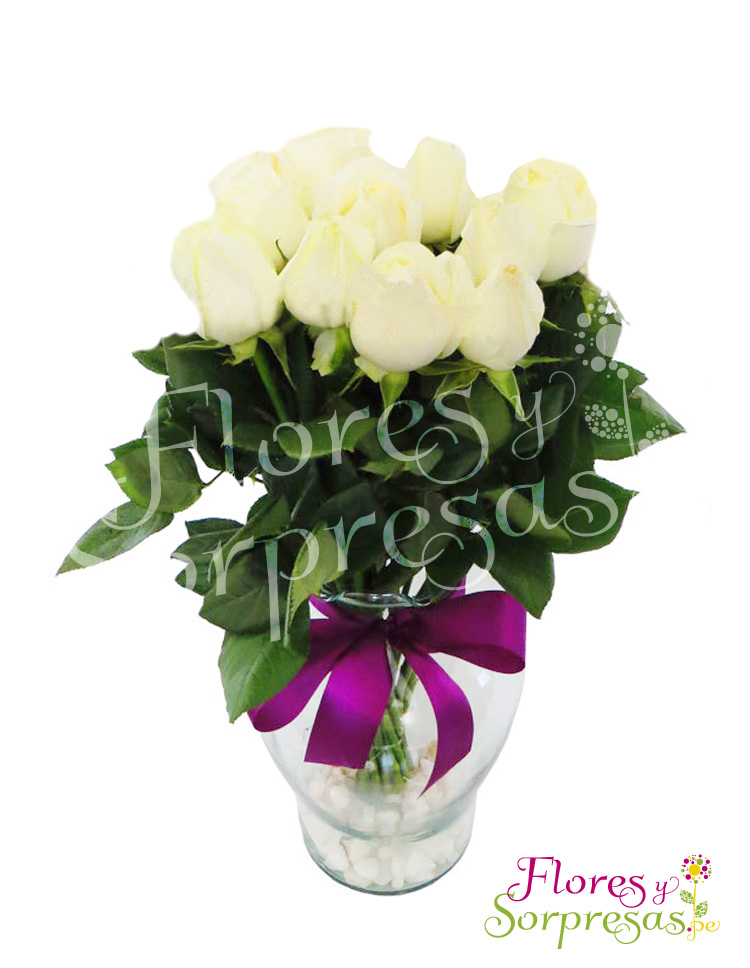 Arreglo Fúnebre de 12 Rosas blancas