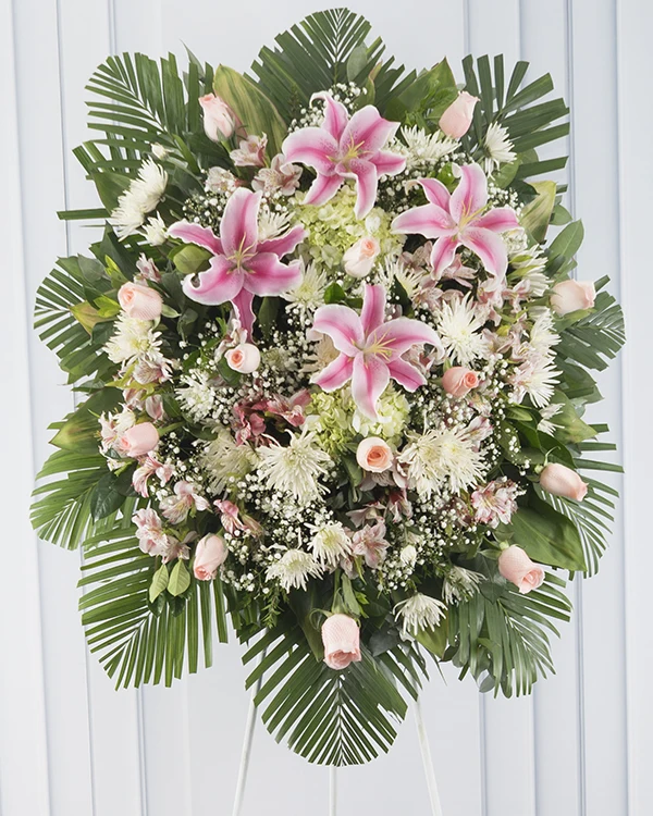 Arreglo floral para velorio en Magdalena del Mar