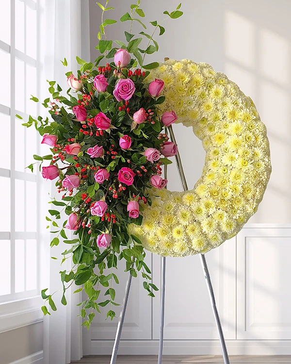 Corona de flores fúnebres para velorio